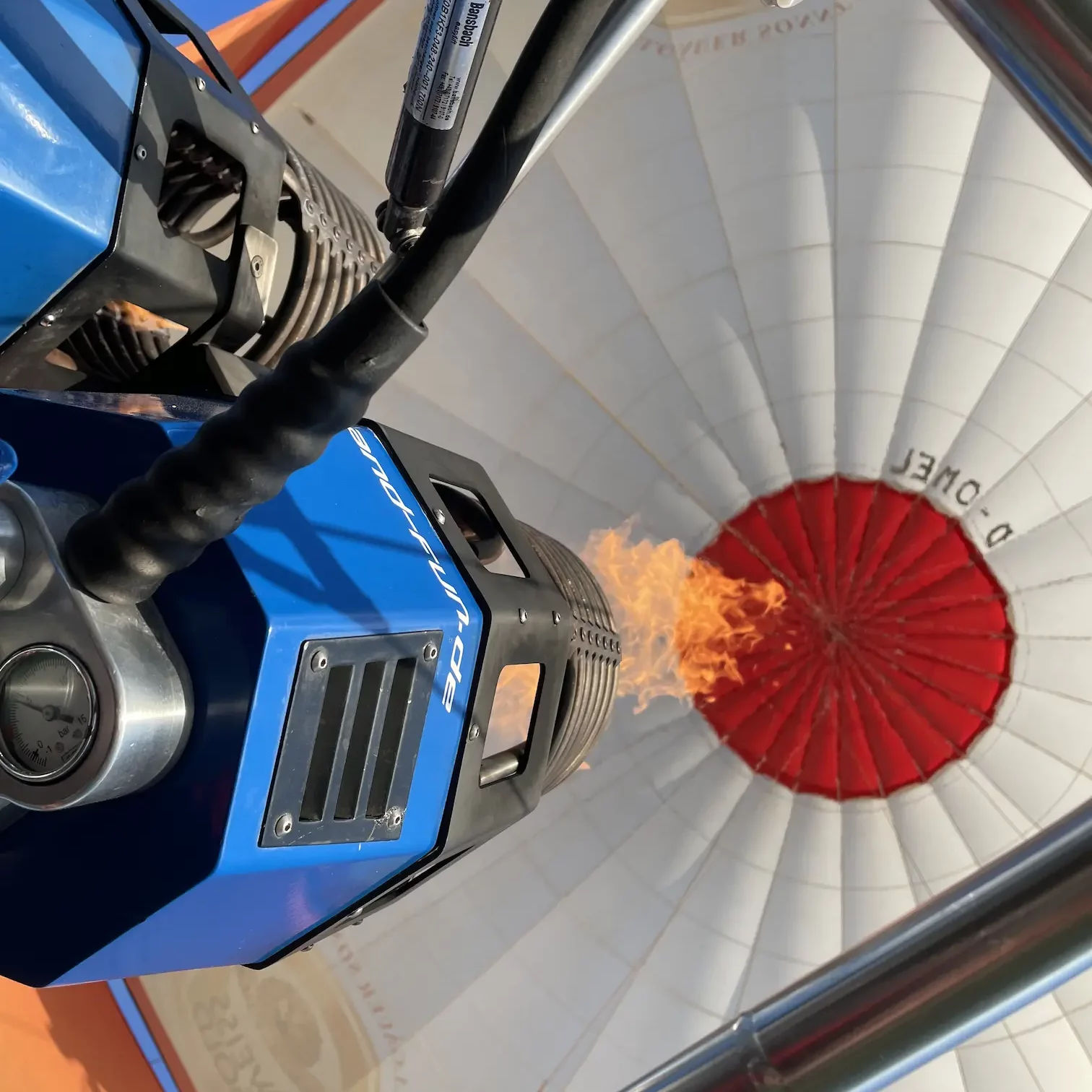 Der Ballon wird eingeheizt